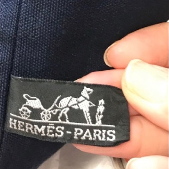 Like New🔥 Hermès Back bag with Charm - Picture 7 of 8